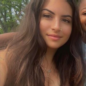 Meet your Posher, Mandy